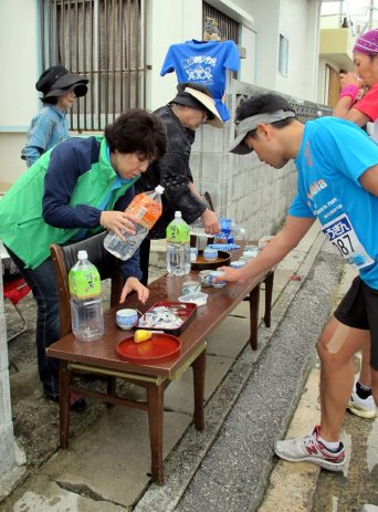 沖繩那霸馬拉松 - 正場 2011-12-4 01